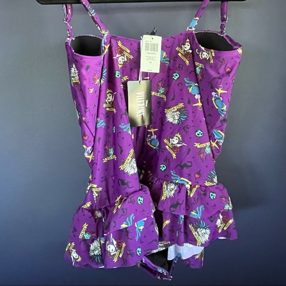 COPY - NWT Disney Villains one piece swimsuit size 3x - Picture 2 of 3